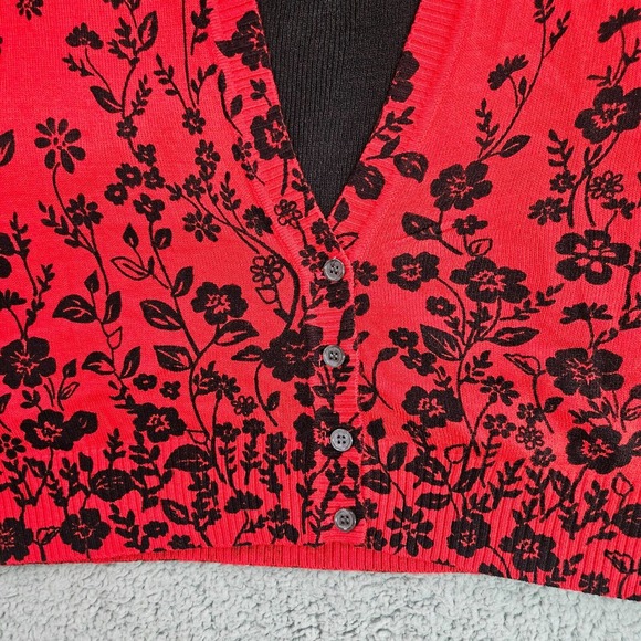 Cathy Daniels Sweater Cardigan Womens 3X Attached Top Pullover Floral Red Black - Picture 5 of 13